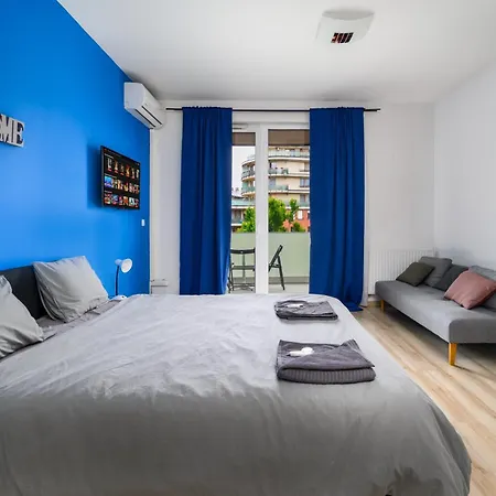 Park Blue Suite- Free Parking